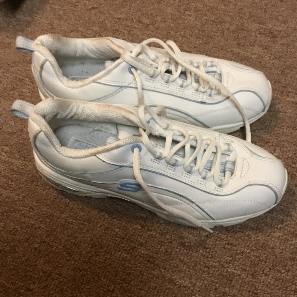 Sketchers Sport Vintage White and Blue Sneakers